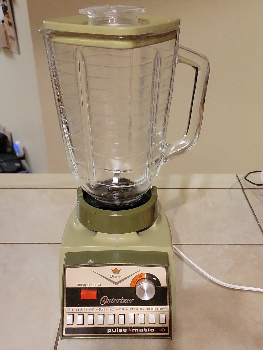 Vintage Avocado Green Imperial Osterizer 10 Speed Blender